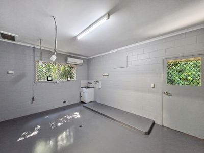 1 Tolga Road , Atherton