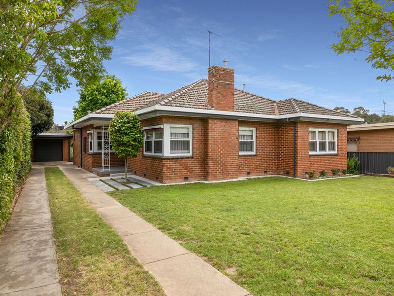 16 Muntz Street, Wangaratta