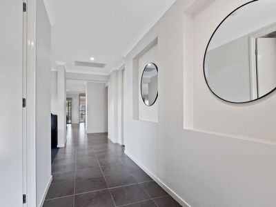 6 Benz Link , Upper Coomera