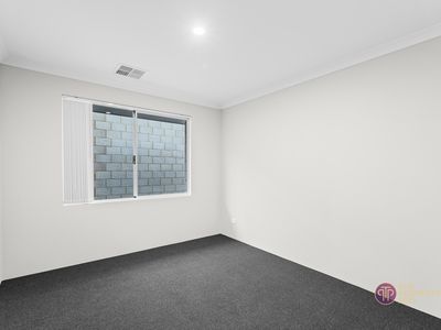 8 Ballyronan Road, Maddington