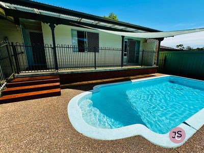 9 Cheryl Close, Elermore Vale