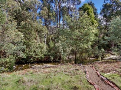 27 Sharpes Road, Crabtree