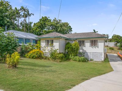 87 Plimsoll Street, Greenslopes