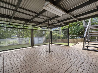 16 William Street, Rochedale South