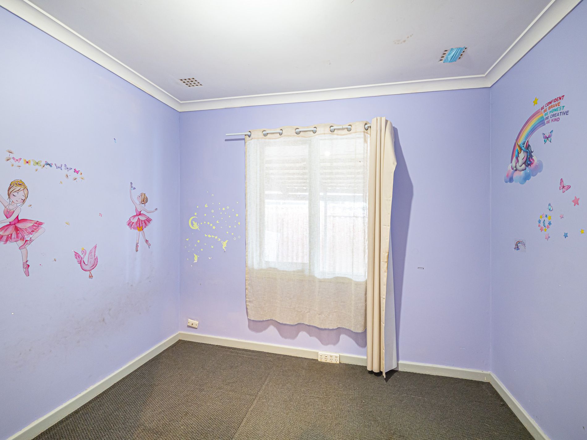 24 Grasmere Way, Kelmscott