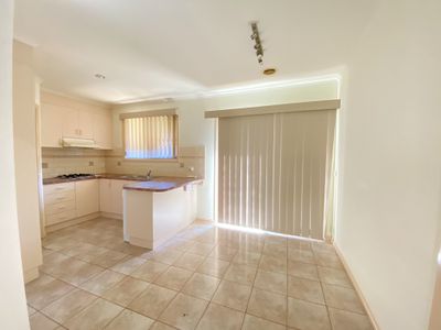 1A Bracken Grove , Altona