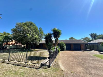 51 Clemenceau Crescent, Tanilba Bay