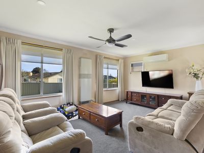 10 Monash Drive, Seymour