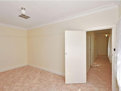 192 High Street, Kangaroo Flat