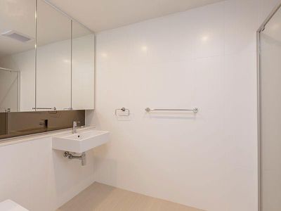 2408 / 2 Mentmore Avenue, Rosebery