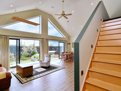 375 Port Hills Road, Hillsborough