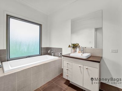 1-3 Sassafras Close, Woodhill