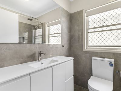 1 / 140 Carmody Road, St Lucia