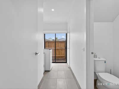 83 Merindah Boulevard, Deanside