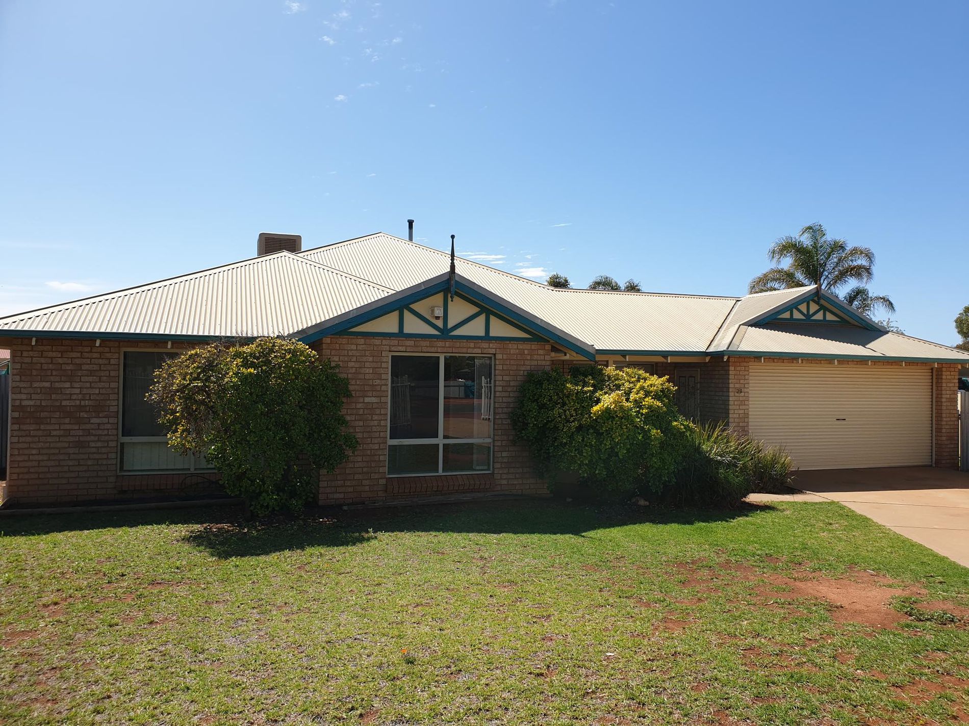 23 Hefron Circle, Somerville