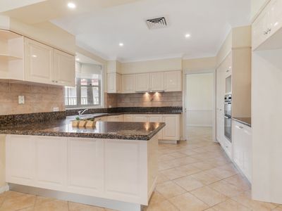 64 Greenway Drive, West Hoxton