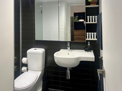 1128 / 572 St Kilda Road, Melbourne