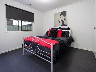 3 LAUREN PLACE, Wodonga
