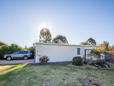 8 Macaulay Drive, Kingaroy
