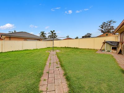 153 Hill End Road, Doonside