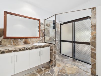 6 Walnut Street, Holloways Beach