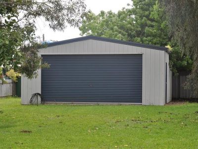 7 Thomson St, Forbes