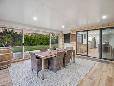 19 Lombadina Parade, Secret Harbour