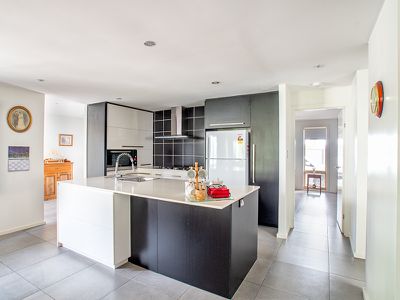 679 Boat Harbour Drive, Urangan
