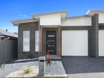 23A Saddleback Crecscent, Kembla Grange