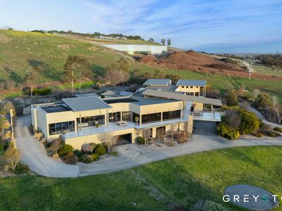 100 Moore Road, Sunbury