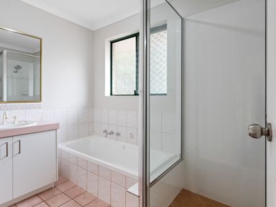 17 Chapman Drive, Somerville