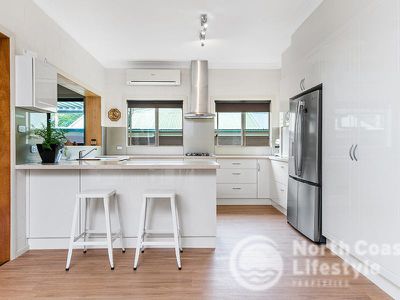 8 Waranga Crescent, Burringbar