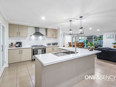 8 Cobbin Cct, Redbank Plains