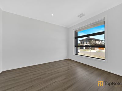 24 Egret Street, Beveridge