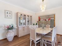 45 Gippsland Drive, Helensvale