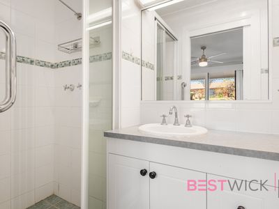 15 Beavis Place, Llanarth