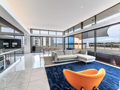 405 / 11 Compass Drive, Biggera Waters