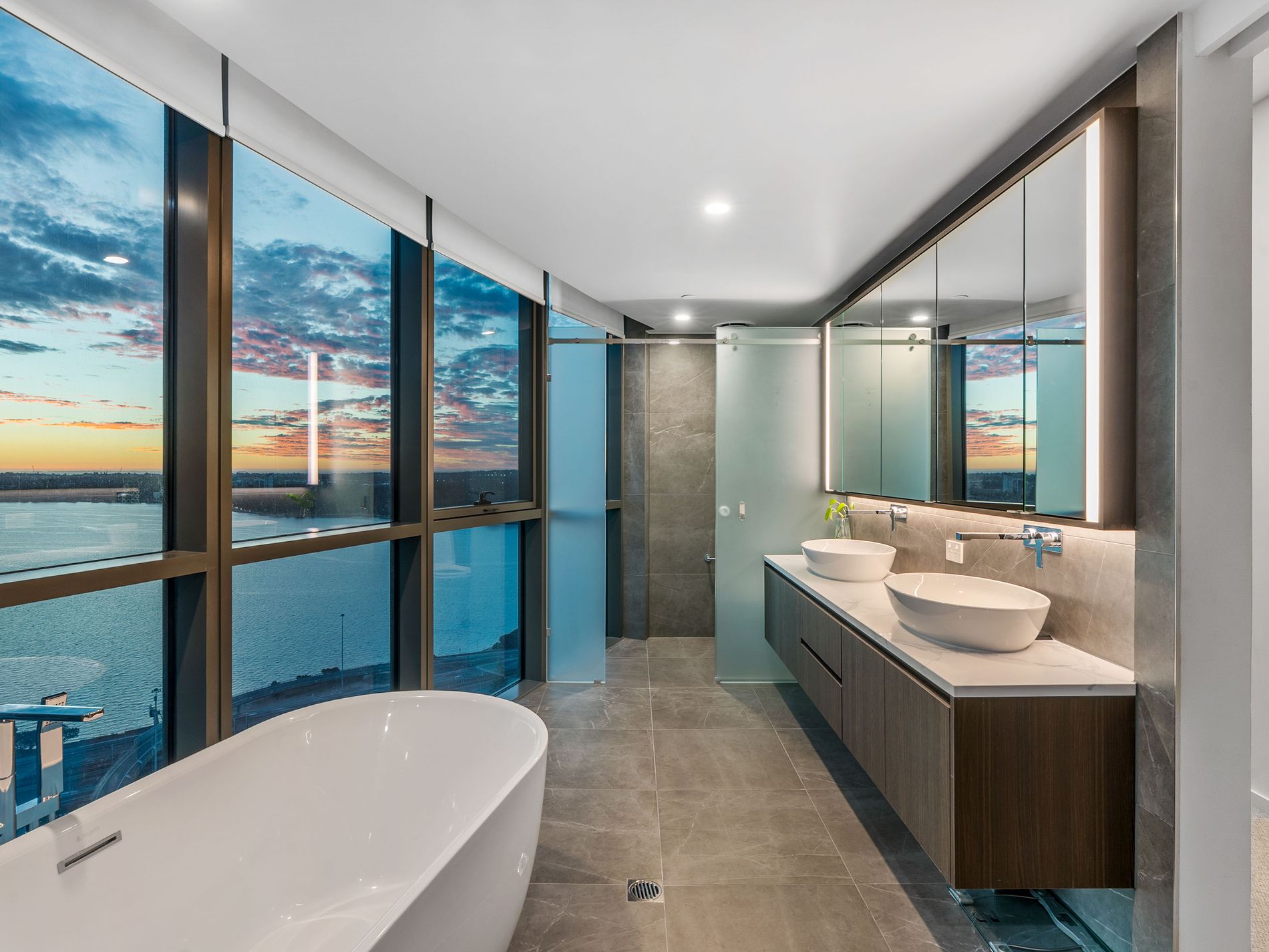 3303 / 99 Mill Point Road, South Perth