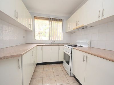 7 / 33 Sir Joseph Banks Street, Bankstown
