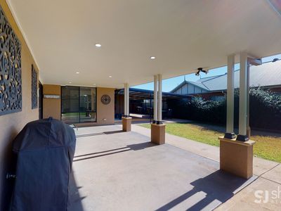 8 Manning Place, Dubbo