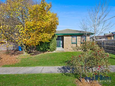 45 Green Valley Crescent, Hampton Park