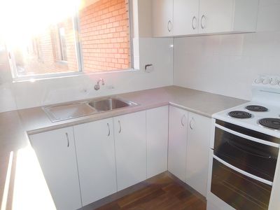 9 / 5 Hart Street, Warwick Farm