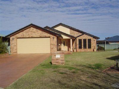 9 Culgoa Court, Dubbo