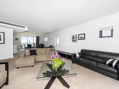603 / 21 Bow River, Burswood