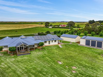 212 Wynham Road, Moorak