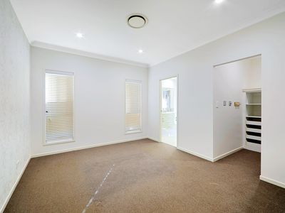 6 Banner Court, Branyan