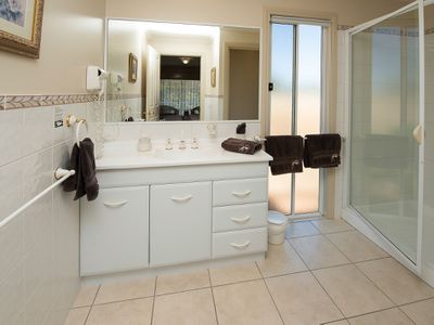 2 / 169 Lakeside Drive, Lake Boga