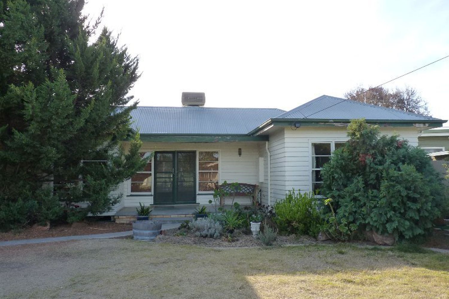 2 Ivy Street, Horsham