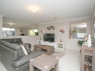 62 Salwood Loop, Banksia Grove