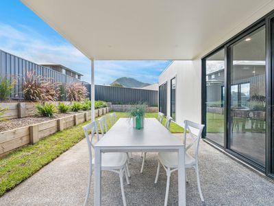 11 Wirraway Boulevard, Badagarang